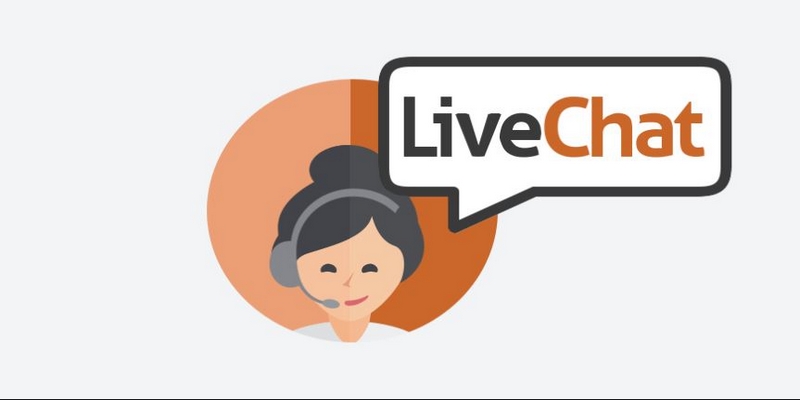 Liên lạc bằng Live chat rất tiện lợi